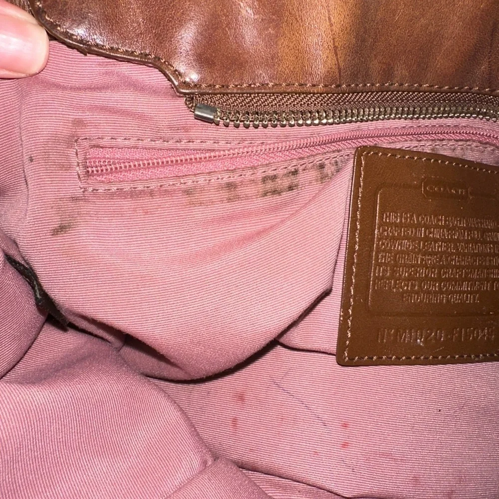 Coach leather shoulder bag f15045